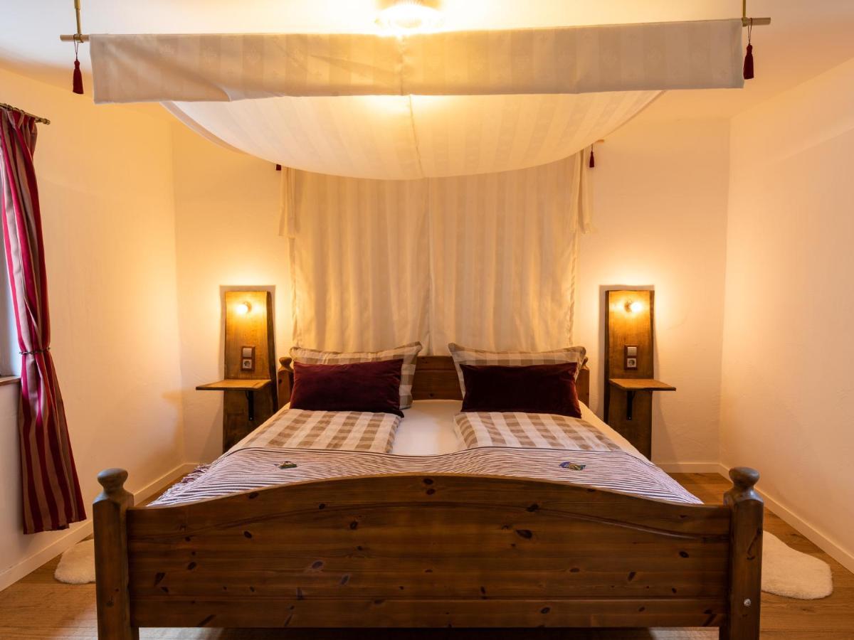 Ferienhaus Auf Der Ritterburg Haßmersheim