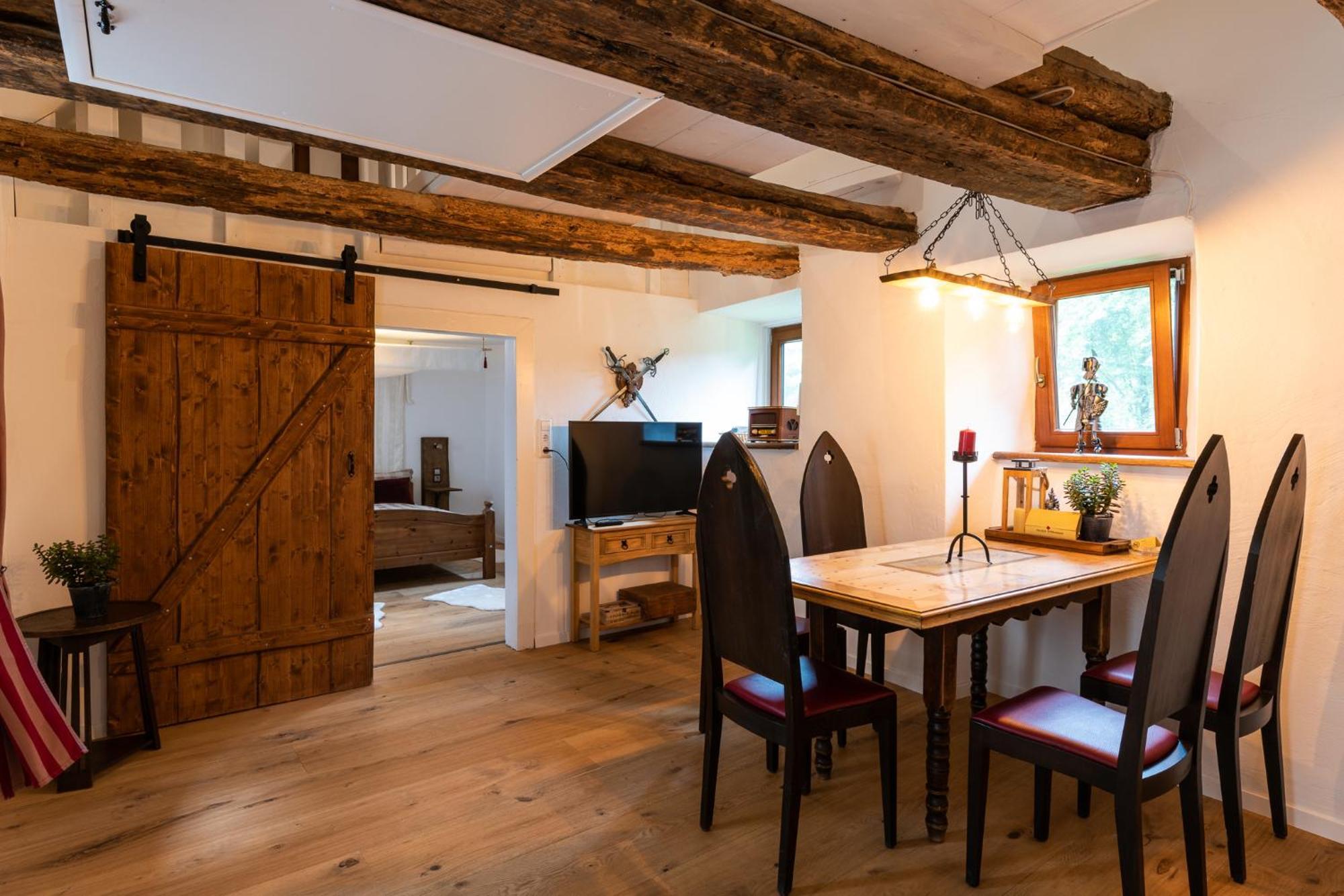 Ferienhaus Auf Der Ritterburg Haßmersheim